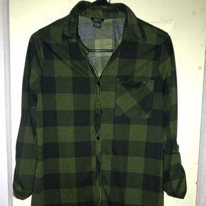 Checkered button up fitted shirt